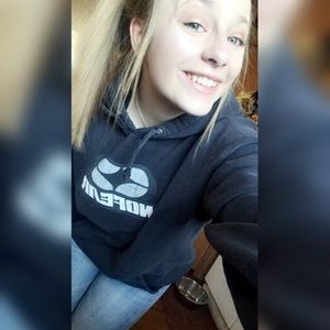 Meet your Posher, Sierra